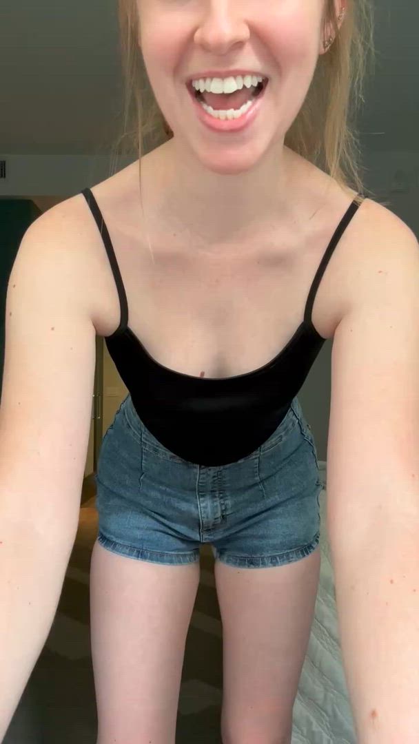 Amateur porn video with onlyfans model twinkletoes04 <strong>@twinkle-toes1</strong>
