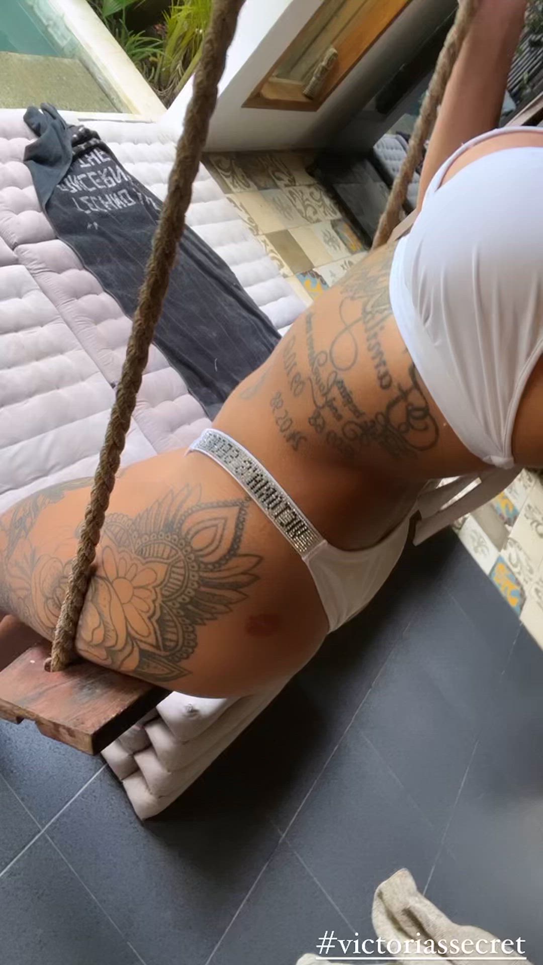 Ass porn video with onlyfans model francescabunny <strong>@francesca.bu</strong>