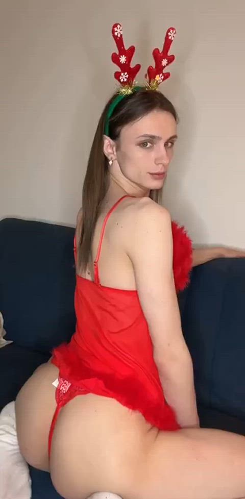 Trans porn video with onlyfans model TS Kylie Star <strong>@tskyliestar</strong>