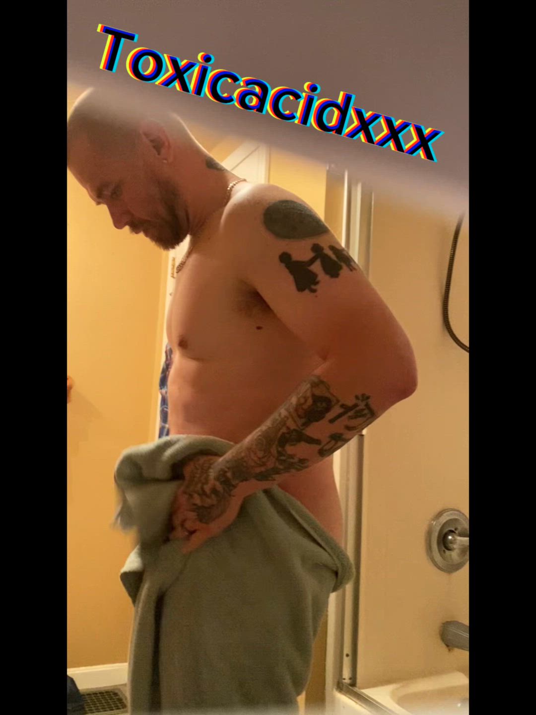 Amateur porn video with onlyfans model toxicloverz <strong>@pinkacidx</strong>