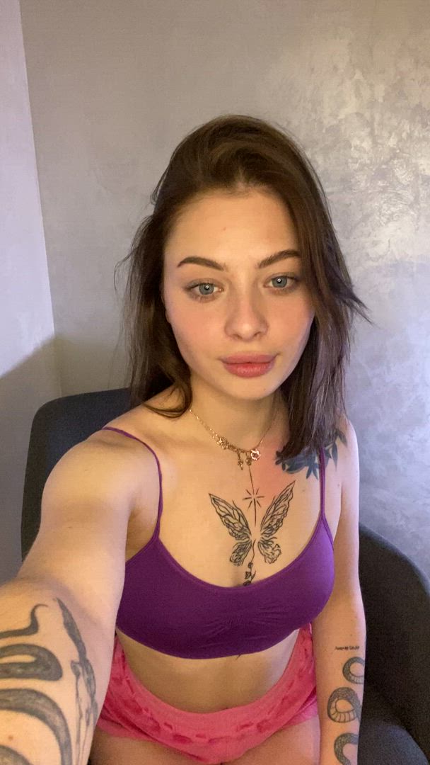 Amateur porn video with onlyfans model Lilyicon <strong>@icon_lily</strong>