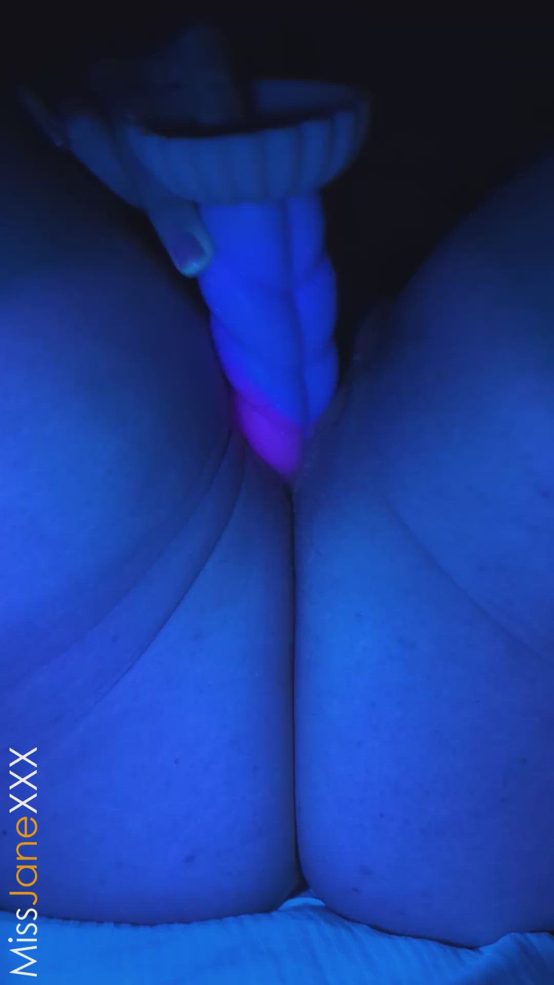 MILF porn video with onlyfans model MissJanexxx <strong>@missjanexxx</strong>