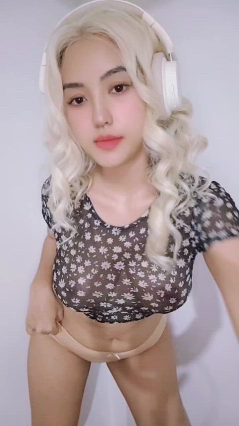 Amateur porn video with onlyfans model eveonly23 <strong>@baebyeve</strong>