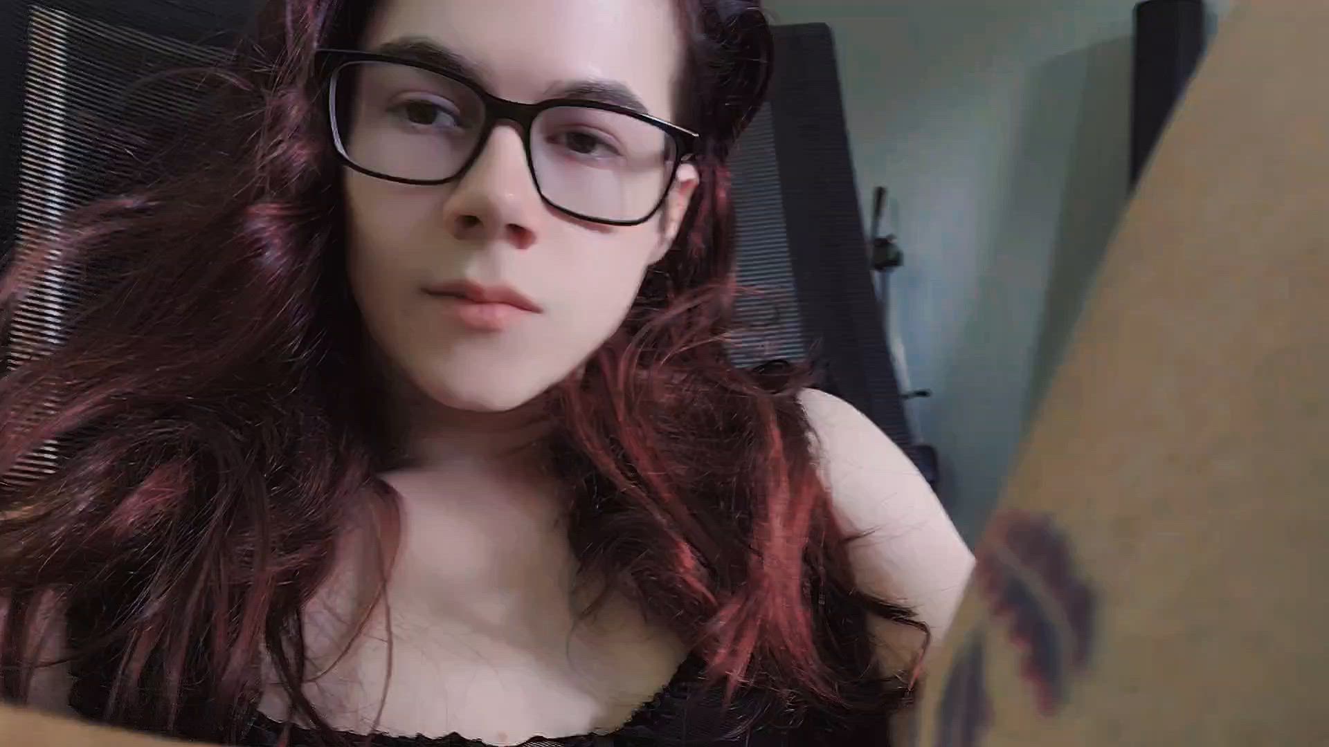 Amateur porn video with onlyfans model Littlemapleberry <strong>@littlemapleberry</strong>