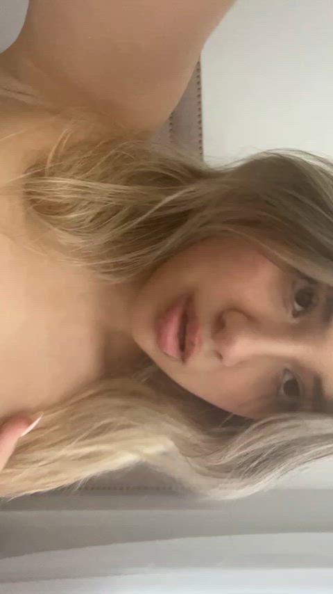 18 Years Old porn video with onlyfans model ambermoon <strong>@xambermoon</strong>