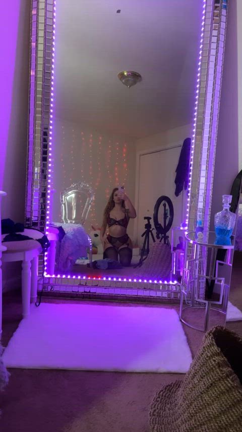Petite porn video with onlyfans model tillytoy <strong>@tilly_toy</strong>