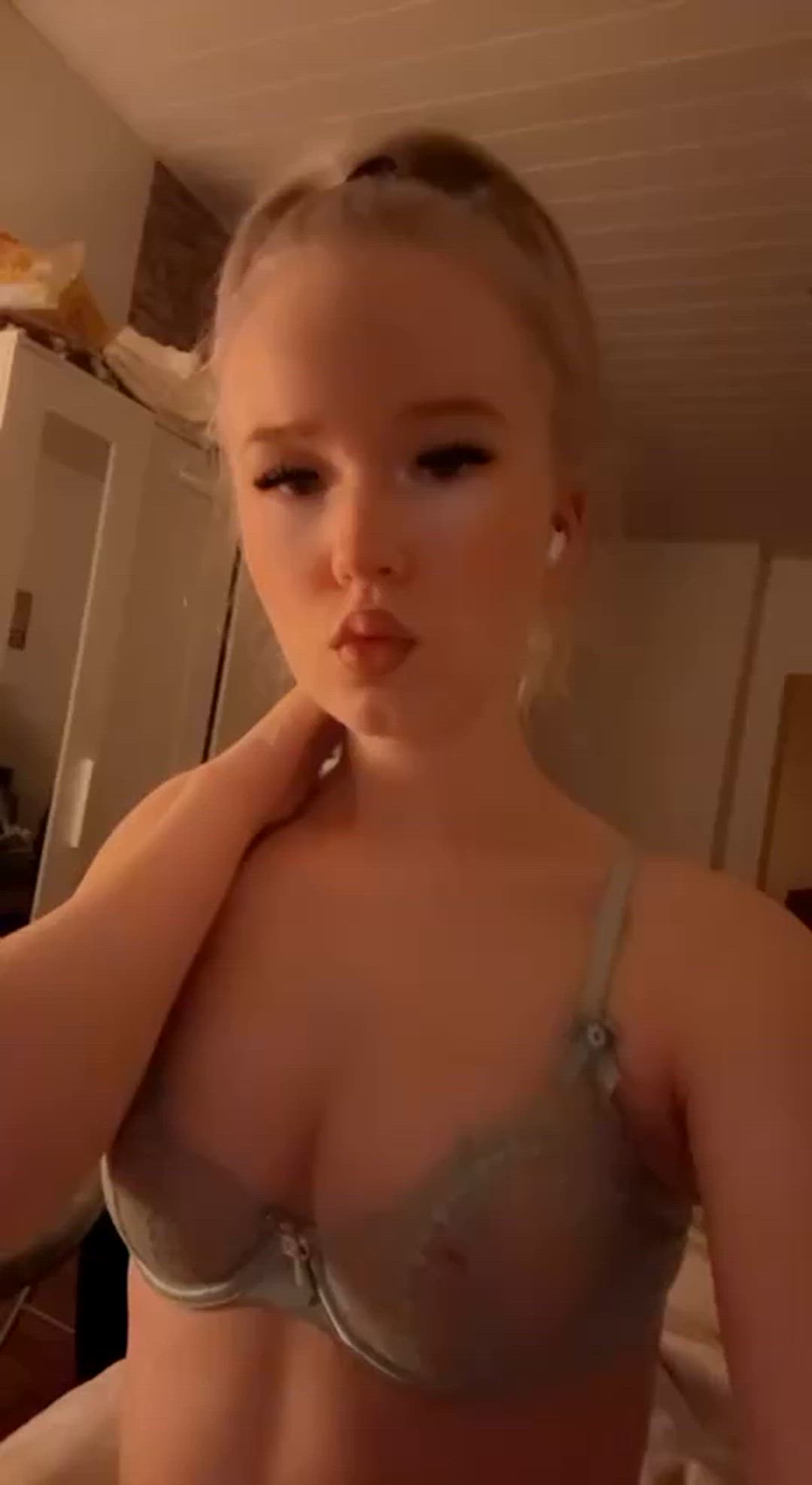 Ass porn video with onlyfans model josiebaby <strong>@josibxbyy</strong>