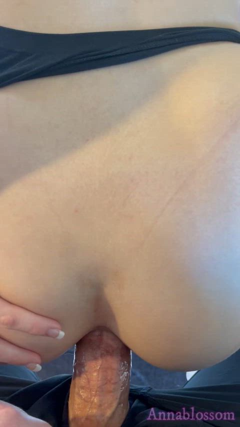 Amateur porn video with onlyfans model Annablossom <strong>@annablossom</strong>