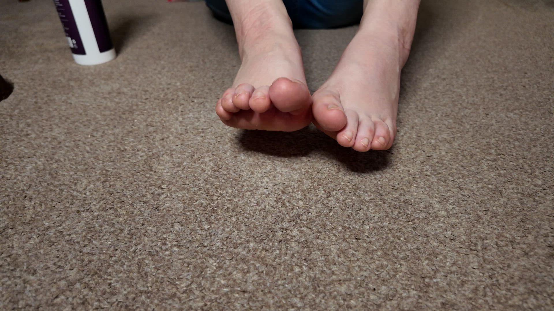 Feet porn video with onlyfans model daintyfootjobs <strong>@daintyfootjobs</strong>
