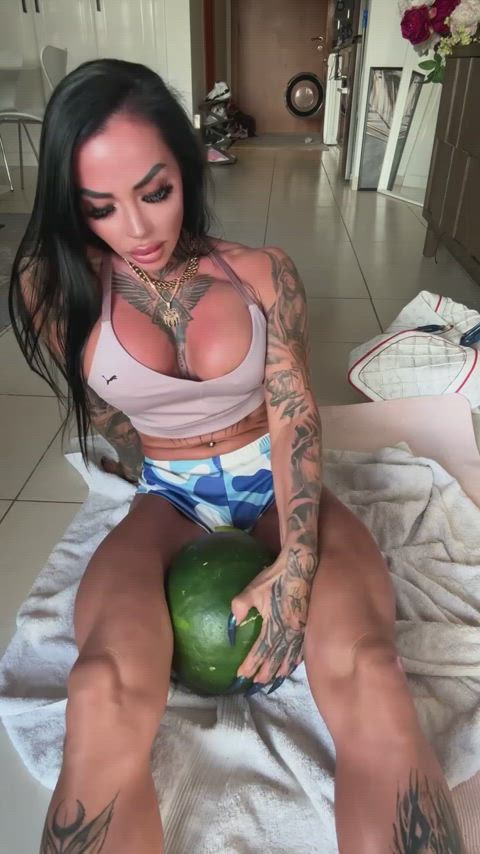 Amateur porn video with onlyfans model allegrabrunnet1 <strong>@allegrabrunnet</strong>