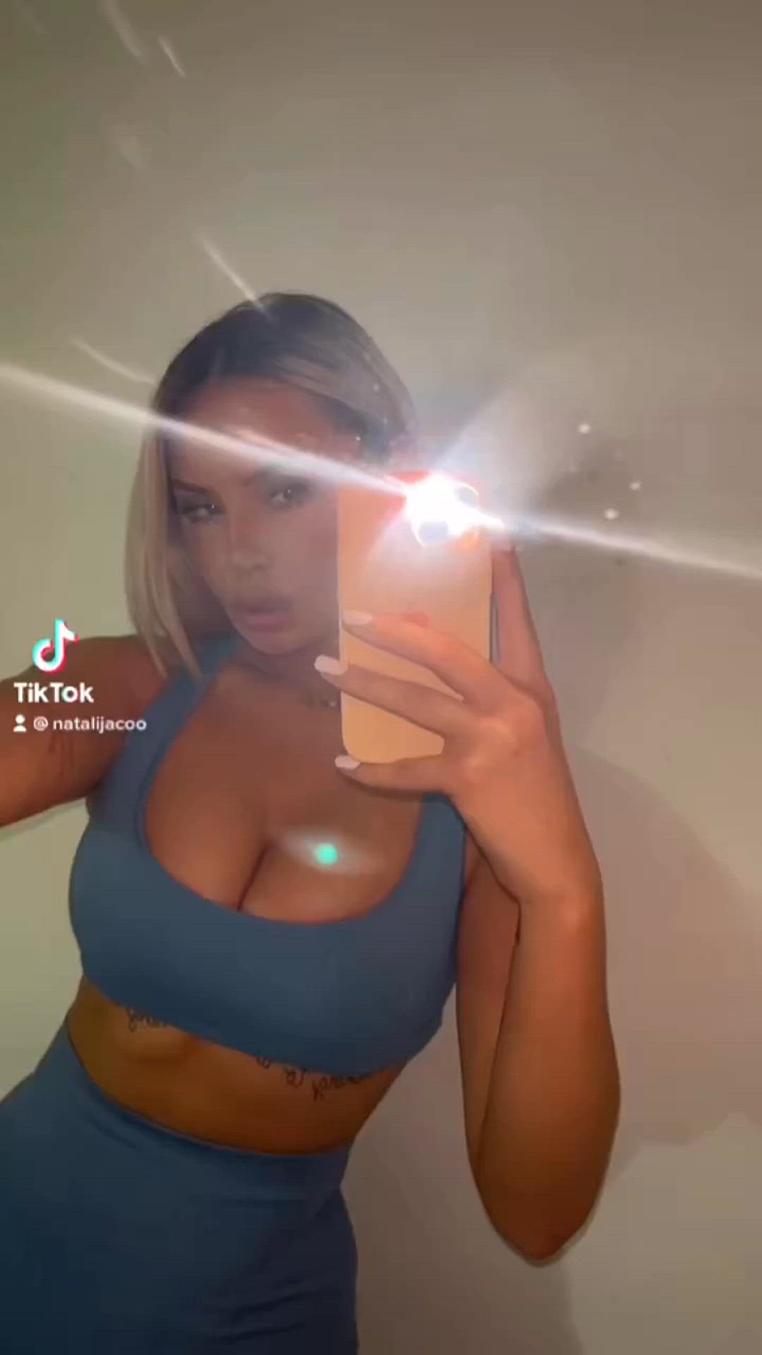 Ass porn video with onlyfans model karinnxo <strong>@karinnxo</strong>