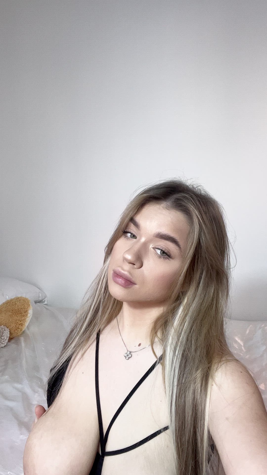 Amateur porn video with onlyfans model AdelJuggs <strong>@action</strong>