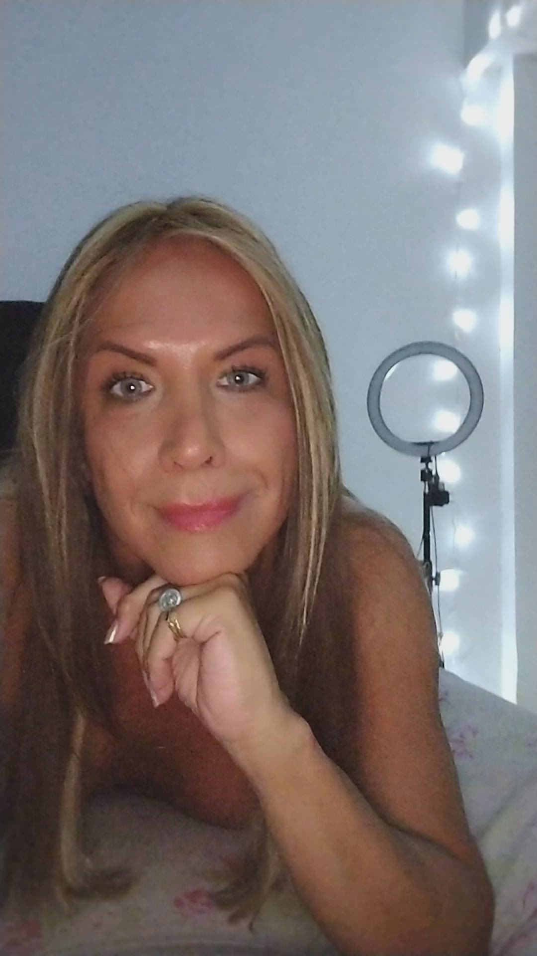 Trans porn video with onlyfans model andreita1909 <strong>@andreita1909</strong>