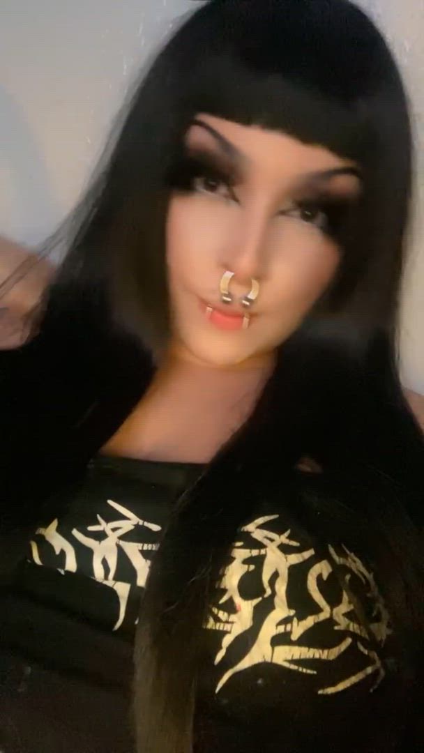 OnlyFans porn video with onlyfans model babyghoul33 <strong>@vampyvoid</strong>