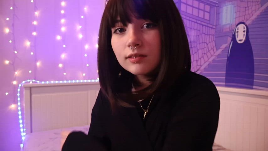 Amateur porn video with onlyfans model coffeeandcoffins <strong>@dumbpuppygirlfriend</strong>