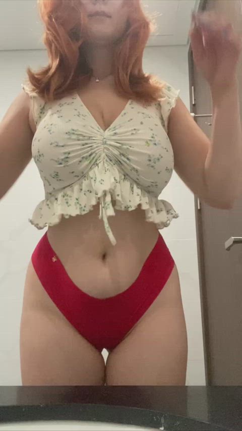 Big Tits porn video with onlyfans model stellam <strong>@gingerbabe</strong>