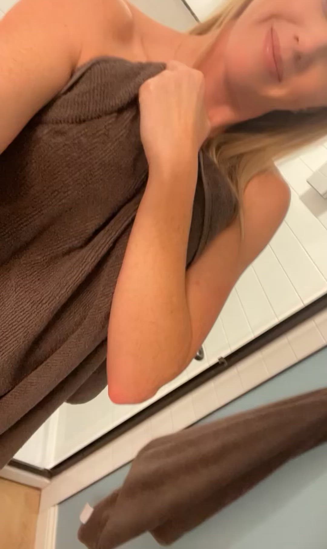Tits porn video with onlyfans model tallgirlalli <strong>@tallgirlalli</strong>