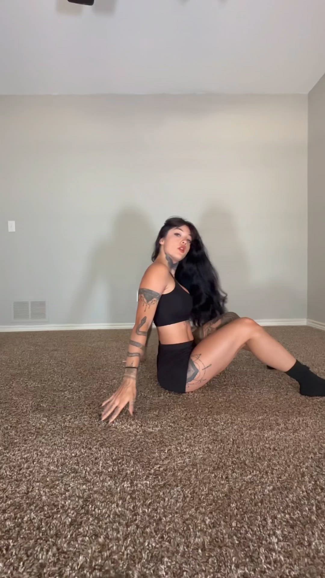 Teen porn video with onlyfans model savannahlove <strong>@savannahskyexo0x</strong>