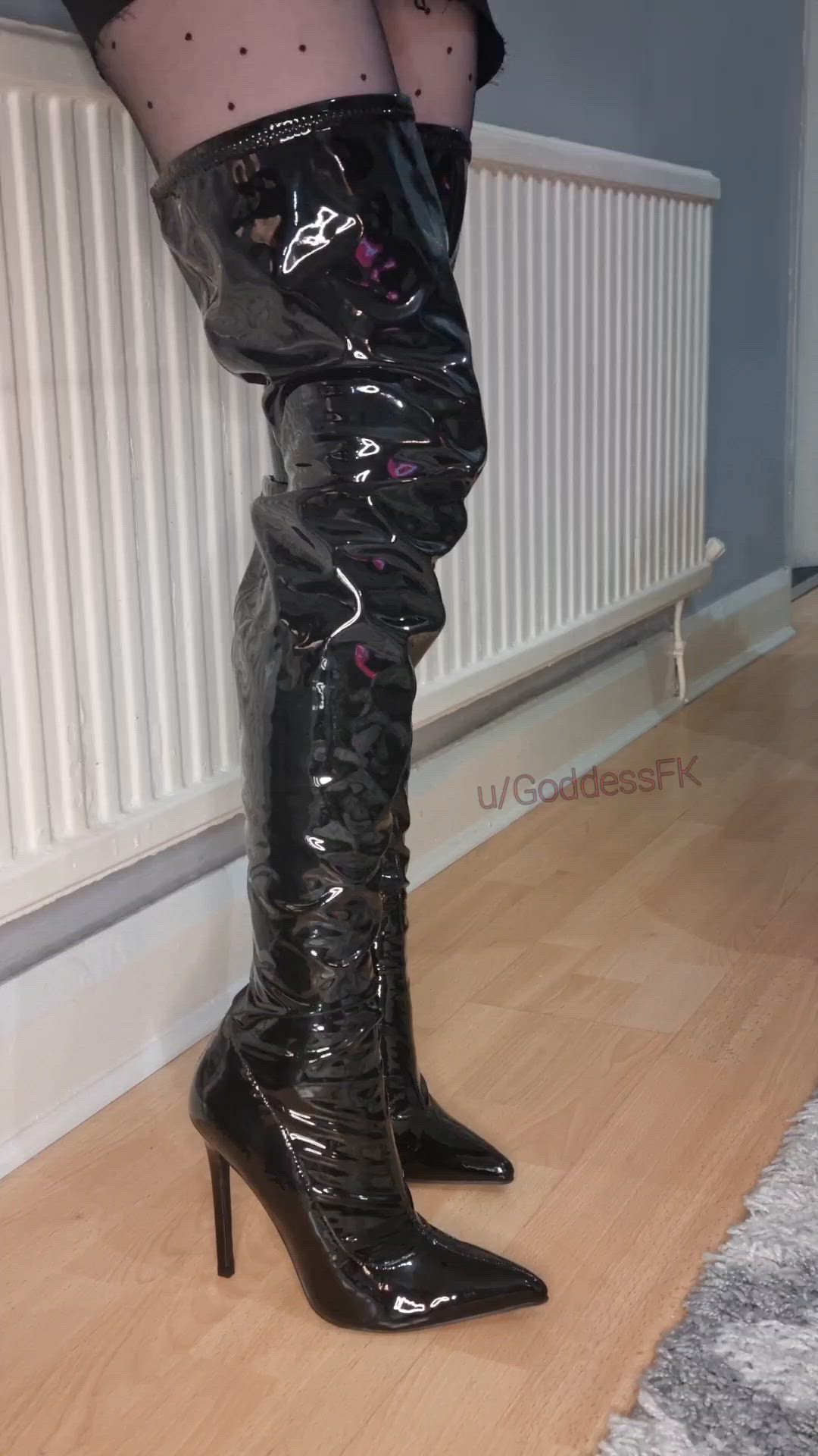 Boots porn video with onlyfans model GoddessFK <strong>@goddessfootkink</strong>