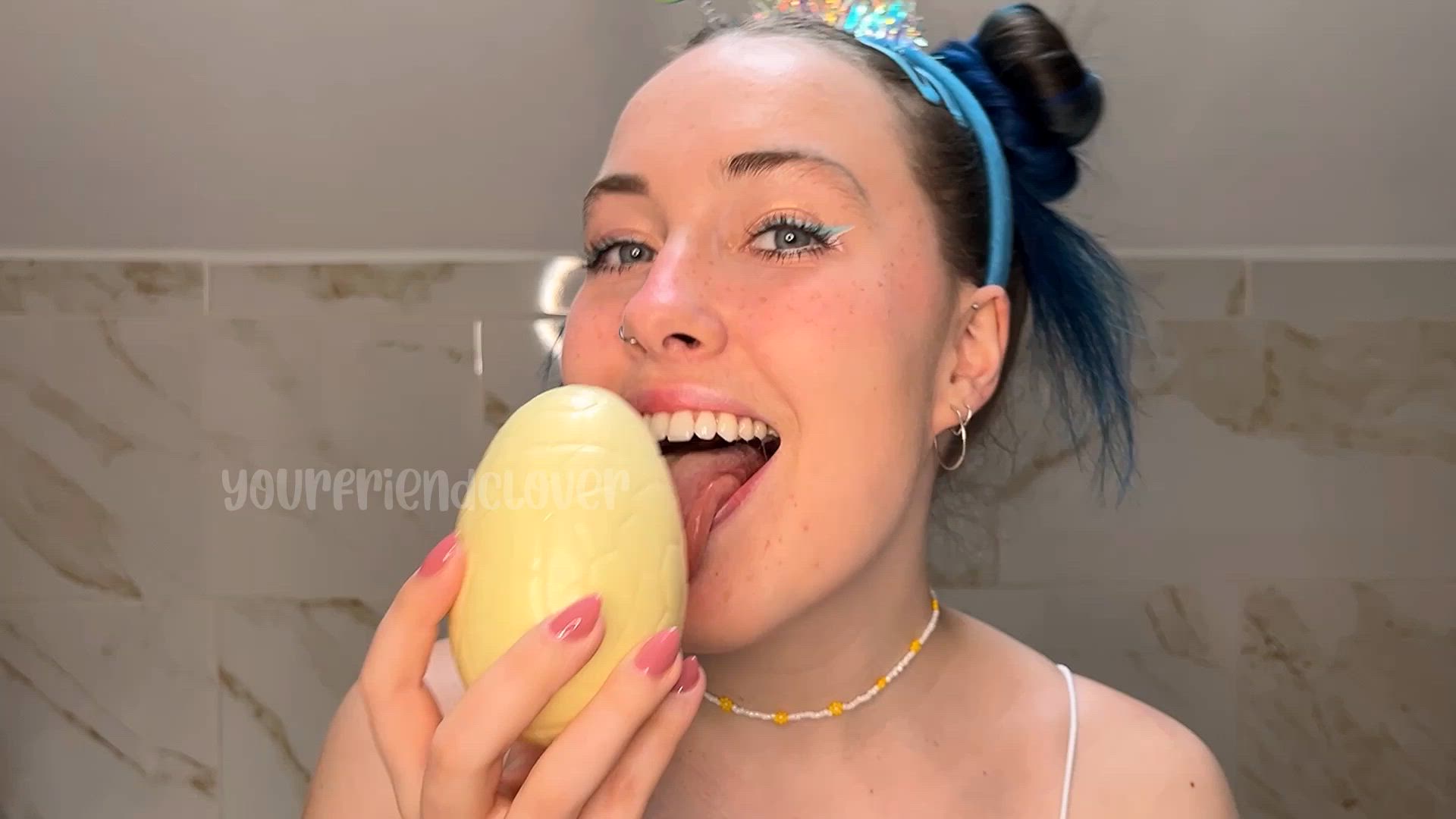 Spit porn video with onlyfans model cloverfae <strong>@cloverfae</strong>
