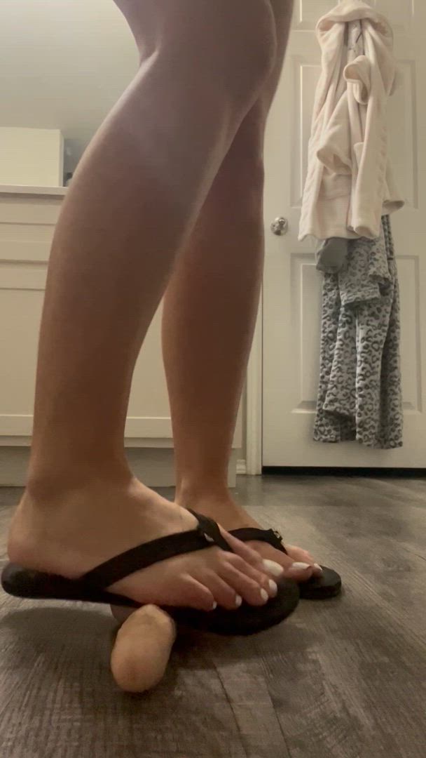 Feet porn video with onlyfans model txlexxii <strong>@txlexxii</strong>
