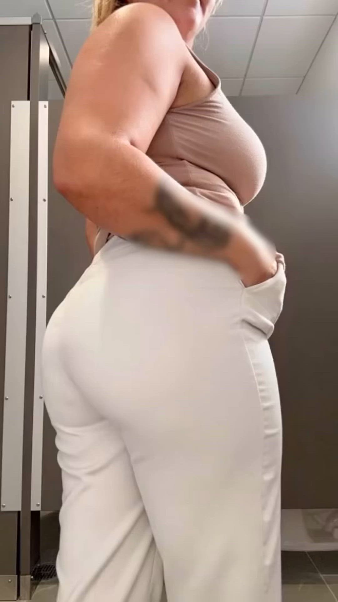 Ass porn video with onlyfans model massandlau <strong>@massandlau</strong>