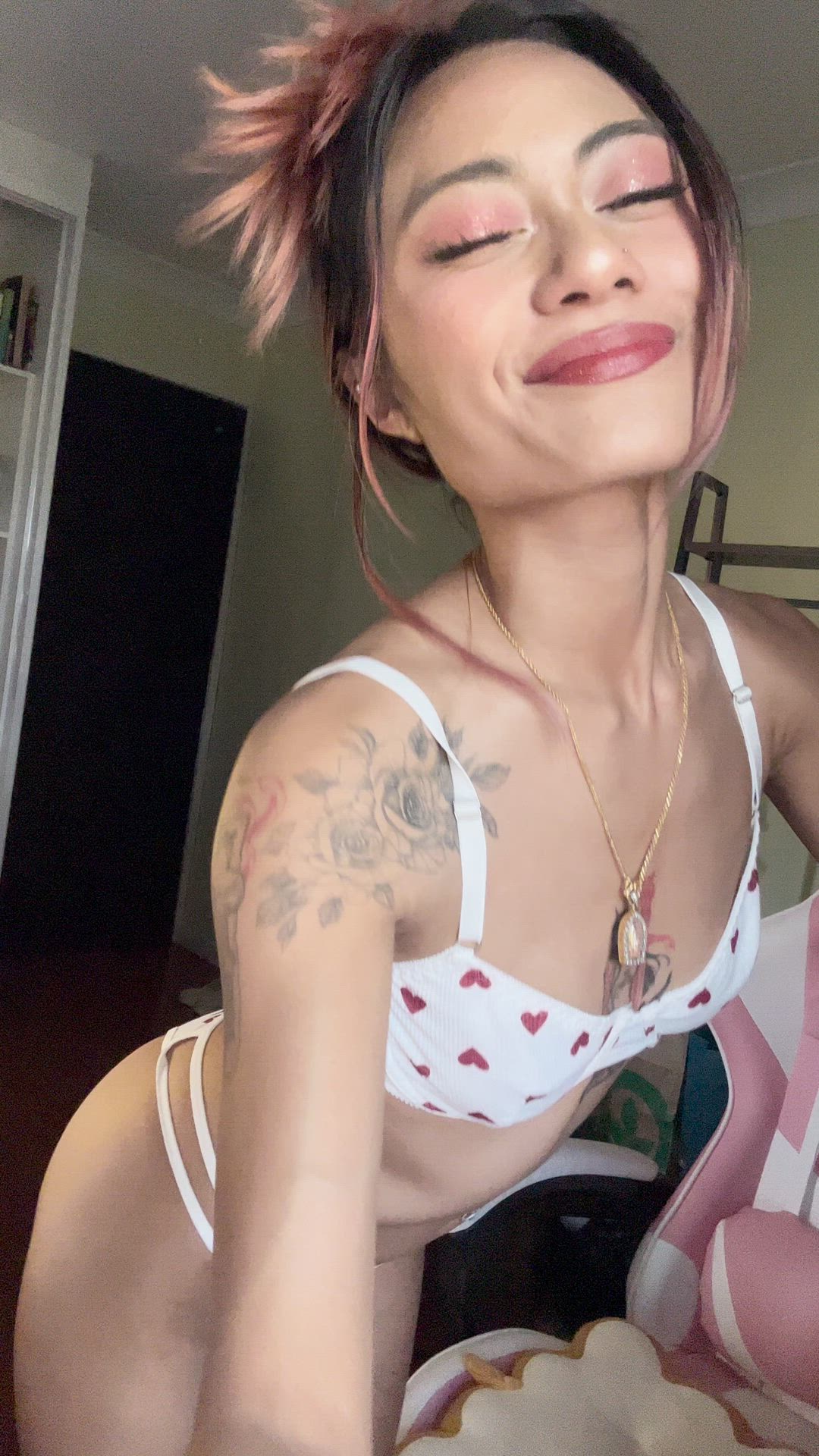 Cute porn video with onlyfans model annieboowho <strong>@annieboowho</strong>