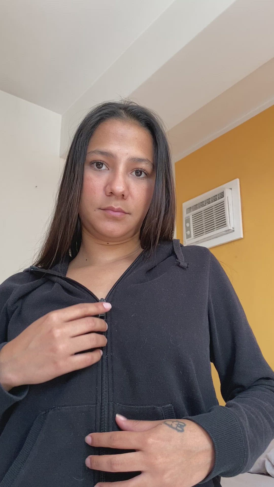 Tits porn video with onlyfans model arialuna99 <strong>@arialuna99</strong>